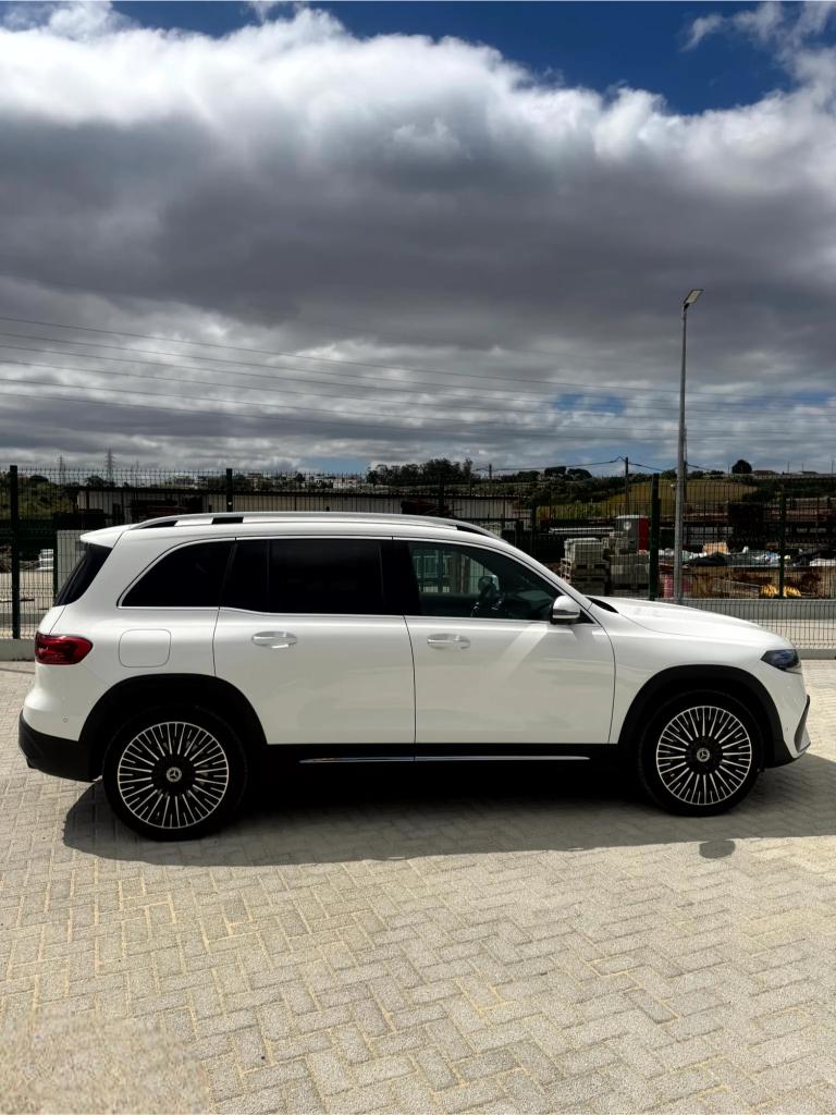 Mercedes-Benz EQB 250+ AMG Line
